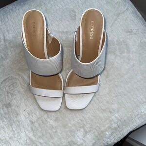 EXPRESS White Textured Block Heel Slide Sandals Women's Size 8 Square Toe